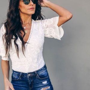 ONE TRUE LOVE LACE BODYSUIT - OFF WHITE